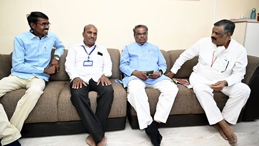Nagesh Jadhav with the Siddharth College team